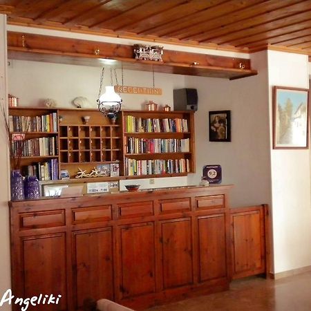 Hotel Angeliki Ирайон Екстериор снимка