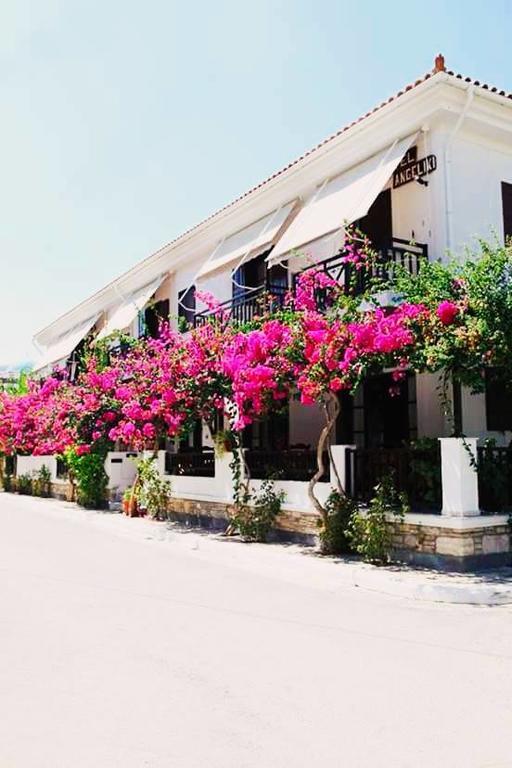 Hotel Angeliki Ирайон Екстериор снимка