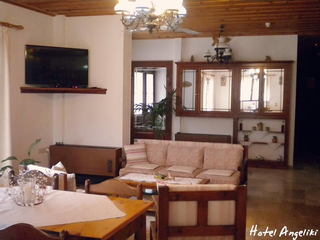 Hotel Angeliki Ирайон Екстериор снимка